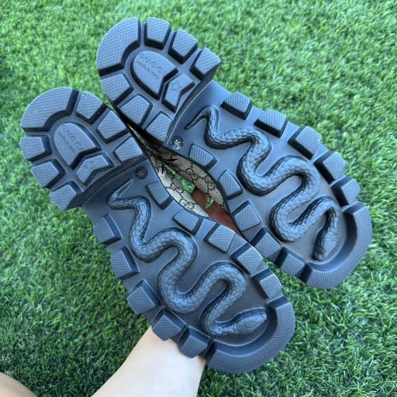 Gucci Women's Black and Tan Boots - Picture 11 of 16